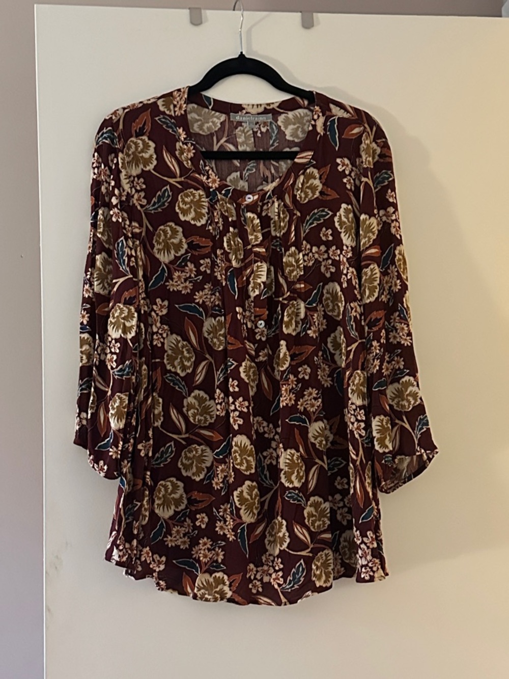 52. danielrainn Floral Blouse